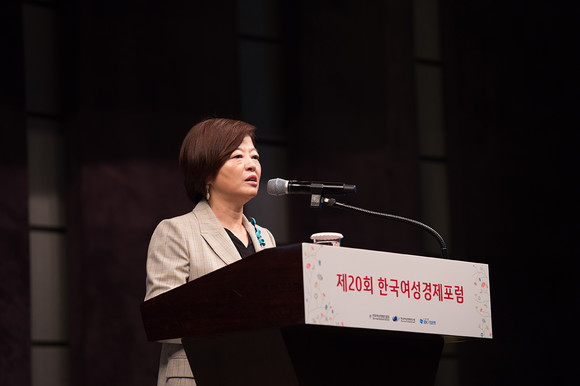 진선미 여성가족부 장관은 "여성의 경제적 참여 확대"를 강조했다. ⓒ 한국여성경제협회