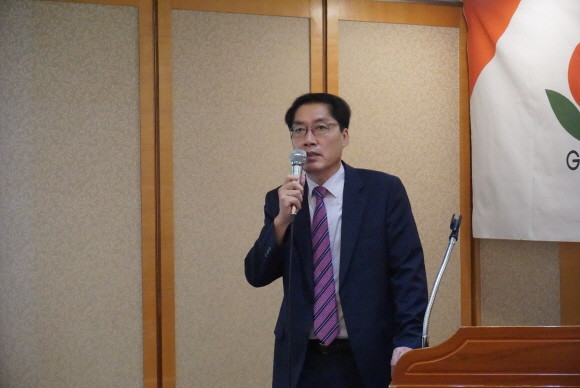 박영환 그린플러스 대표가 19일 열린 기자간담회에서 인사말을 하고 있다. ⓒ 그린플러스