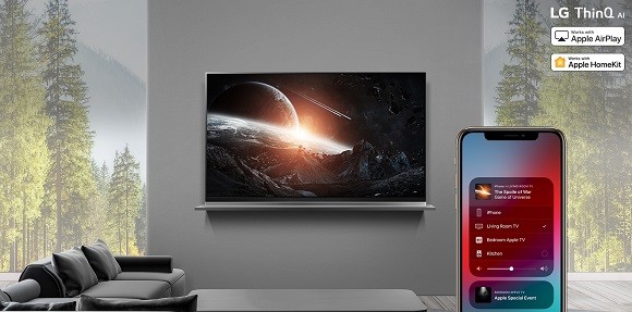 LG전자가 25일부터 연말까지 2019년형 LG OLED TV에 애플 에어플레이2와 홈킷 서비스를 순차 업데이트 한다. ⓒ LG전자