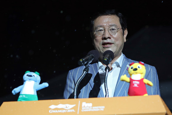 11일 광주 광산구 남부대학교에서 열린 2019 광주세계마스터즈수영선수권대회 개막식에서 이용섭 광주시장 겸 대회조직위원장이 환영사를 하고 있다. ⓒ 연합뉴스