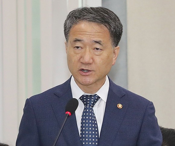 박능후 보건복지부 장관이 지난 19일 오전 국회에서 열린 보건복지위 전체회의에서 발언하고 있다. ⓒ 연합뉴스