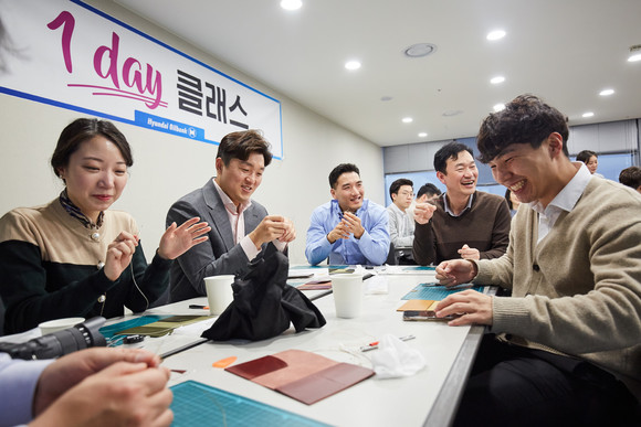 현대오일뱅크가 임직원들에게 배움과 교류의 장을 제공하고자 시작한 '원데이 클래스'. ⓒ 현대오일뱅크
