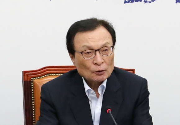 이해찬 더불어민주당 대표가 27일 최고위원회의에서 발언하고 있다. ⓒ 연합뉴스