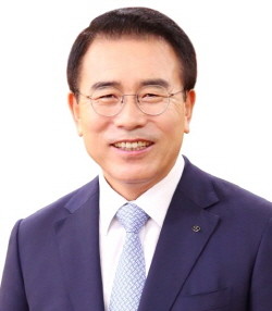신한금융지주 지배구조 및 회장후보추천위원회는 13일 오후 조용병 후보를 차기 대표이사 회장 후보로 추천했다. ⓒ 신한금융그룹