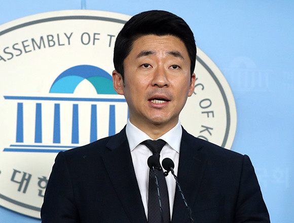 권성주 새로운보수당 대변인은 10일 강민석 청와대 신임 대변인이 직을 수락한 것에 대해 유감을 표했다. ⓒ 연합뉴스