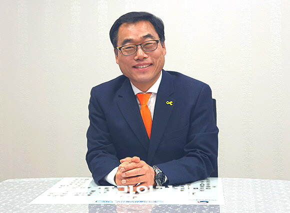 김동우 민중당 경기도 안산 단원'갑' 예비후보자는 19일 인터뷰에서 전과 경력에 대해 소명했다. = 박성현 기자