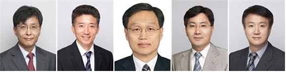 왼쪽부터 △김종민 기획·경영 부원장보 △이진석 전략감독 부원장보 △박상욱 보험 부원장보 △김동회 금융투자 부원장보 △조영익 소비자피해예방 부원장보. ⓒ 금융감독원