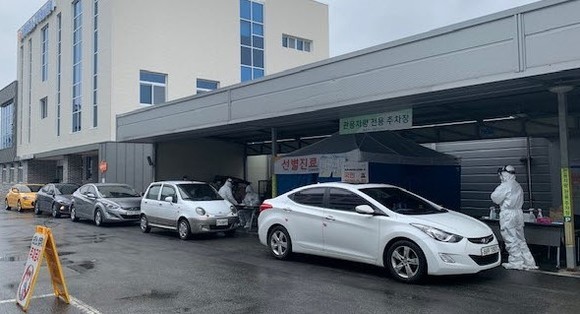 보험업계는 코로나19 확산으로 인한 외출자제로 자동차보험 손해율이 완화될 것이라 예상했지만, 오히려 교통사고 건수가 전년동월대비 증가했다. 대중교통으로 인한 감염을 피하고자 자차 이용이 늘었기 때문이라는 게 업계 분석이다. ⓒ 청주시