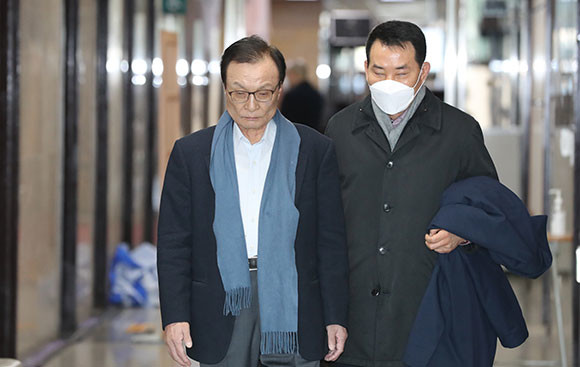 이해찬 더불어민주당 대표는 16일 공천 결과에 불복해 무소속 출마를 한 경우 영구 제명하겠다고 밝혔다. ⓒ 연합뉴스