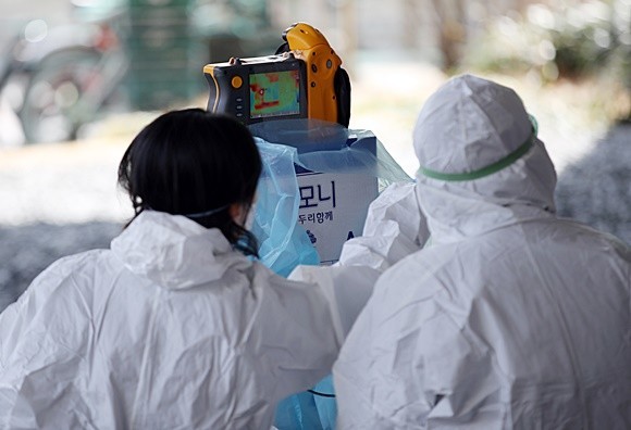 국내 코로나19 누적 확진자 수가 60여일 만에 10명 아래로 떨어지면서 확진자는 지속적으로 감소세를 보이는 것으로 나타났다. ⓒ 연합뉴스