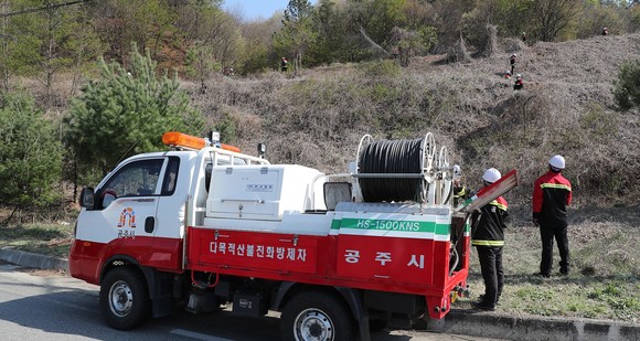 산불진화 모습. ⓒ 충남도