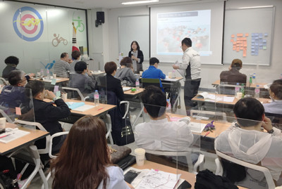 강희석 강사의 톡톡 장애 인권감수성 강의 장면. ⓒ 프라임경제