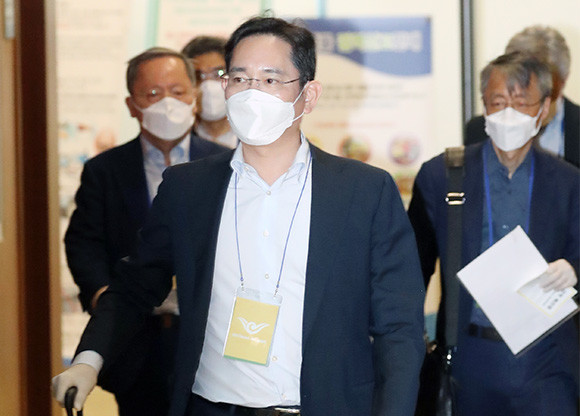 이재용 삼성전자 부회장에 대해 선처를 내려주길 바란다는 의견이 59.05%라는 조사 결과가 나왔다. ⓒ 연합뉴스