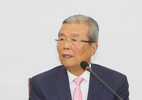 김종인 미래통합당 비상대책위원장은 18일 서독과 미국과의 관계를 언급하면서 대북정책의 변화를 촉구했다. ⓒ 연합뉴스