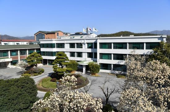 담양군청사 전경. ⓒ 담양군