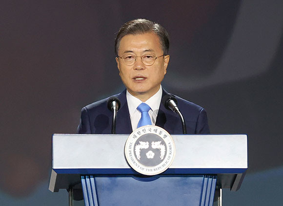 문재인 대통령은 지난 15일 동대문디자인플라자에서 열린 광복절 경춘식에서 남북관계에 관해 입장을 표명했다. ⓒ 연합뉴스
