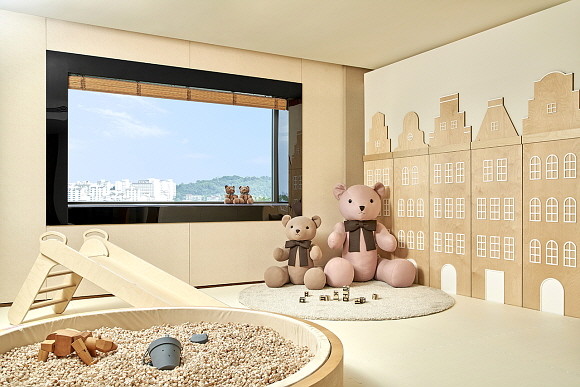 서울신라호텔은 한 가족만 단독으로 이용할 수 있는 어린이 공간인 '프라이빗 키즈 플레이룸'을 선보인다. © 신라호텔