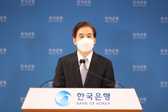 이주열 한국은행 총재가 26일 오전 서울 중구 한국은행에서 열린 통화정책방향 기자간담회에서 발언하고 있다. ⓒ 한국은행