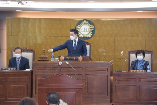 담양군의회는 12월1일 제2차 본회의를 개최했다. ⓒ 담양군의회