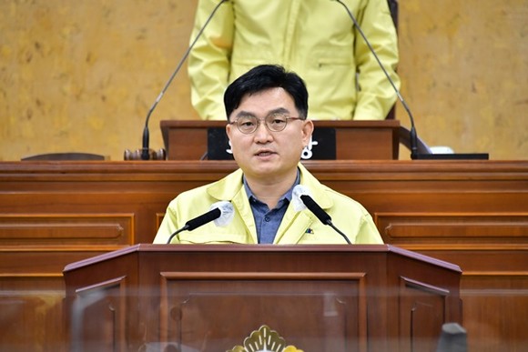 광산구의회 공병철 의원이 7일 제261회 정례회 제2차 본회의에서 집행부를 상대로 구정질문을 펼쳤다. ⓒ 광산구의회