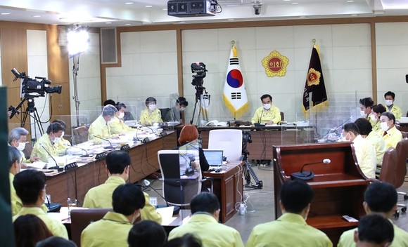 대구시의회 예산결산특별위원회가 대구시와 대구시교육청 2021년도 예산안에 대한 종합심사를 하고 있다. ⓒ 대구시의회