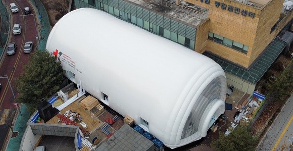 한국원자력의학원에 시범 운영 중인 이동형 음압병동. ⓒ KAIST
