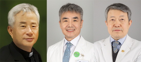 왼쪽부터 대구가톨릭대학교의료원장 노광수 신부, 이창형 대구가톨릭대학교병원장 박관규 의생명연구원장. ⓒ 대구가톨릭대학교병원