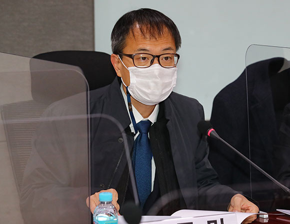 박주민 더불어민주당 의원은 28일 판결문 공개 확대와 수수료 면제 등의 내용이 담긴 민사소송·형사소송법 개정안을 발의했다. ⓒ 연합뉴스
