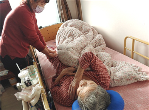 광주 서구는 코로나19로 인해 가족들마저 왕래가 끊어진 어르신들에게 통합돌봄 서비스를 제공하고 있다. ⓒ 광주광역시 서구