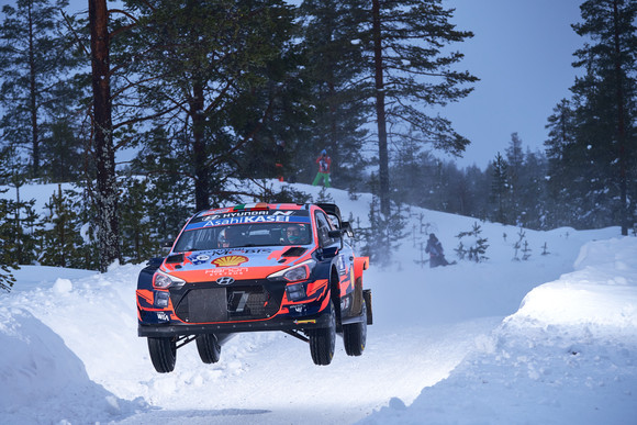현대차가 2021 WRC 북극 랠리에서 올해 첫 승을 거뒀다. ⓒ 현대자동차