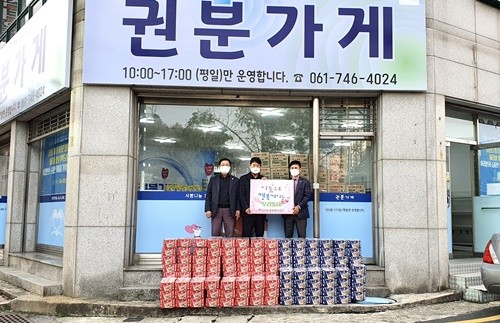 권분가게에 시민들의 기부행렬이 이어지고 있다. ⓒ 순천시