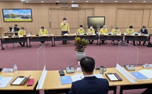 지난 16일 시청 대백제실에서 공주시의회와 제5회 정책간담회 개최모습. ⓒ 공주시