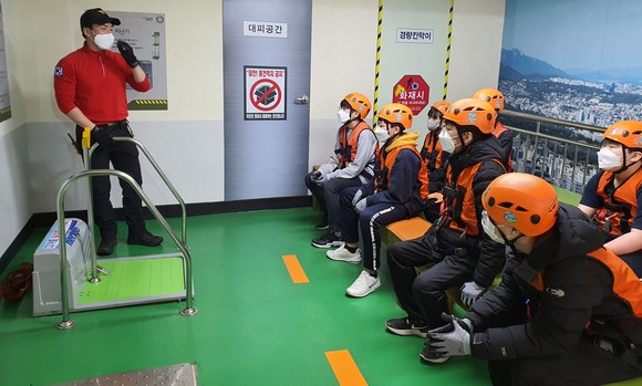 위기사항 대처법 방과후아카데미 주말체험 진행 모습. ⓒ 당진시