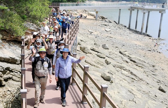 서산시대 가로림만 탐사대 모습. ⓒ 서산시