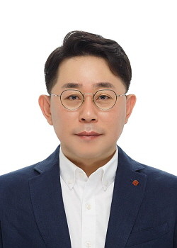 나영호 롯데쇼핑 e커머스사업부장(부사장). © 연합뉴스