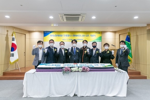손병환 농협금융지주 회장이 농협금융의 디지털 사업 목표인 '고객이 체감하는 올-디지털'구현을 위해 직접 나섰다. ⓒ 농협금융