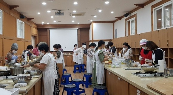 지역민들을 대상으로 음식디미방 전수교실을 운영하고 있다. ⓒ 영양군