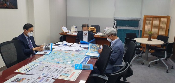 박춘기 부군수가 하영제 의원실을 방문하고 있다. ⓒ 남해군