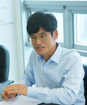 윤 이사장은 "제로페이 데이터가 투명해 정책자금 집행 플랫폼으로써 적합하다"고 말했다. = 김기영 기자