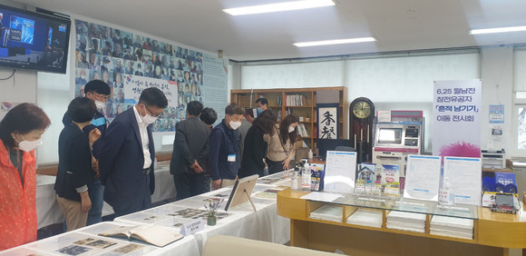남해군이 6.25 참전유공자와 월남 참전 유공자들의 경험담을 보존하는 흔적 남기기 사업을 개최하고 있다. ⓒ 남해군