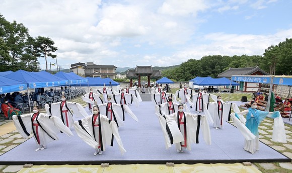 무령왕 서거 1498주기 추모제례 봉행 모습. ⓒ 공주시