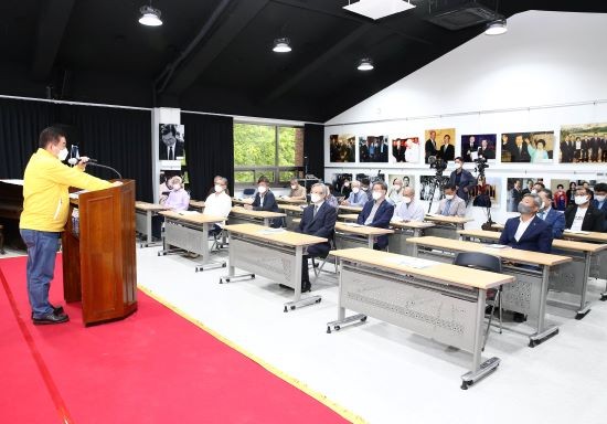 화순군에서 김대중 전 대통령의 민주·인권·평화 정신을 재조명하는 학술회의가 개최됐다. ⓒ 화순군