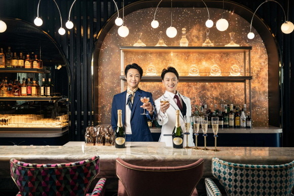 페어몬트 앰배서더 서울 29층에 위치한 루프톱 바 M29에서는 페르노리카 코리아의 대표 주류 브랜드와 협업해 7월 한 달간 게스트 바텐딩 프로모션을 진행한다. © 페어몬트 앰베서더 서울
