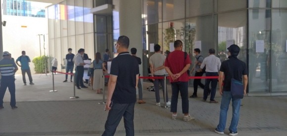 14일 오전 헬릭스미스의 임시 주총을 앞두고 비대위와 회사측에서 고용한 용역업체 직원들과 한바탕 소란이 일기도 했다. = 추민선 기자