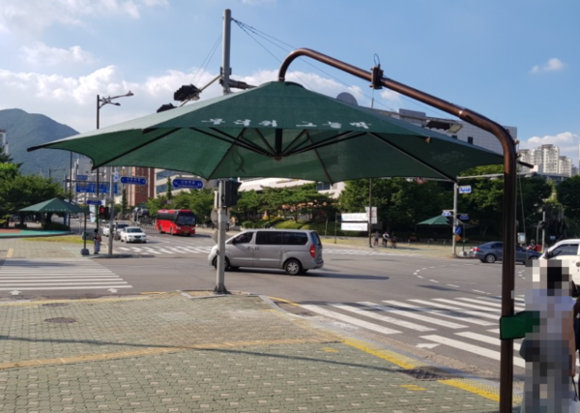 신호등 그늘막. ⓒ 논산시