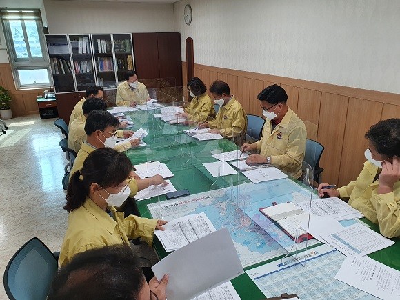 포항시 남구청은 지난 26일 중대본부의 비수도권 사회적 거리 두기 3단계 격상 조치에 따라 강화된 관리 대책 수립과 시설 점검 계획을 통해 코로나19 확산 방지에 총력을 다 할 것이라"고 밝혔다. ⓒ 남구청