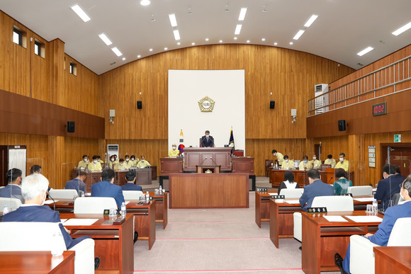 경주시의회는 27일부터 9월6일까지 11일간의 일정으로 제262회 경주시의회 임시회를 개회했다. ⓒ 경주시의회