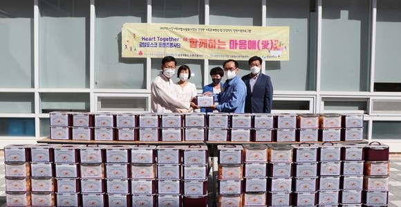 광양제철소 프렌즈봉사단이 직접 담근 김치 나눔행사를 가졌다. ⓒ 광양제철소