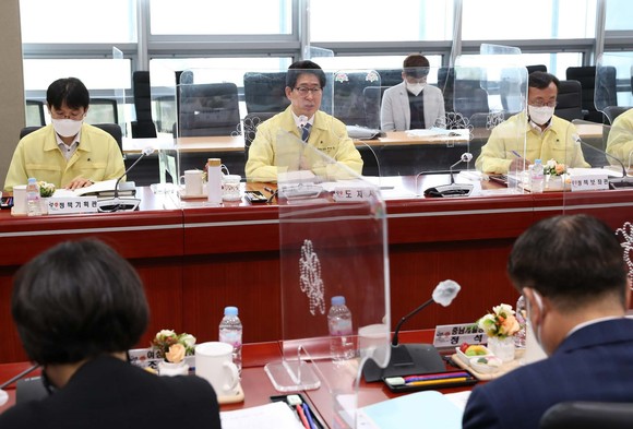 8일 '2021년 3분기 2차 공공기관장 간담회' 개최 모습. ⓒ 충남도