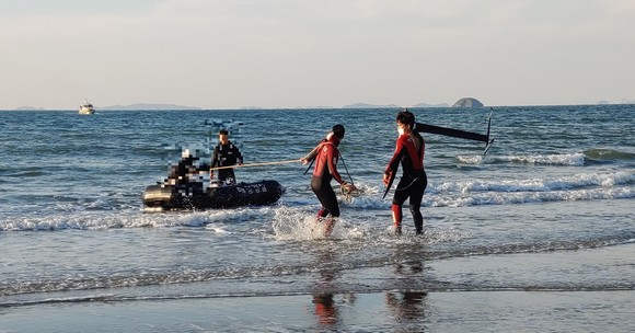 익수자 구조 모습. ⓒ 보령해경